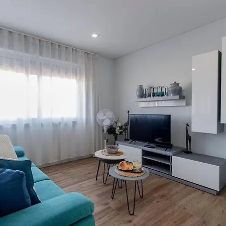 Downtown 1br W/ Balcony By Lovelystay Apartment Porto