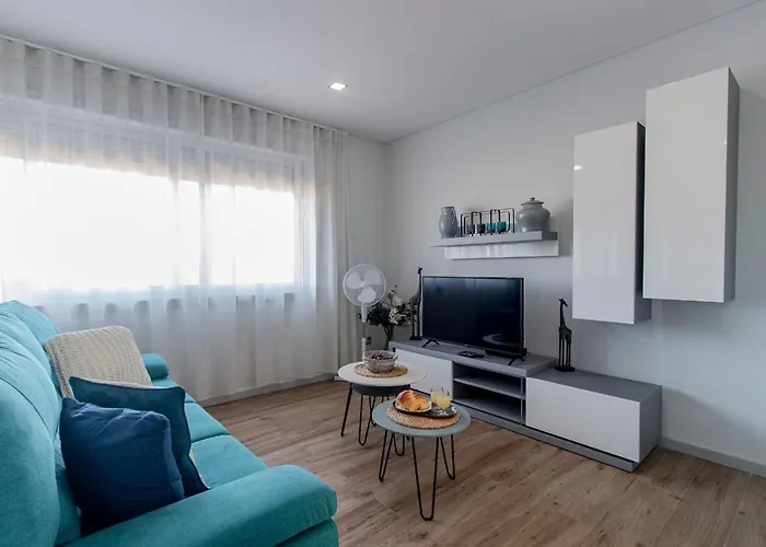 Downtown 1br W/ Balcony By Lovelystay Appartement Oporto