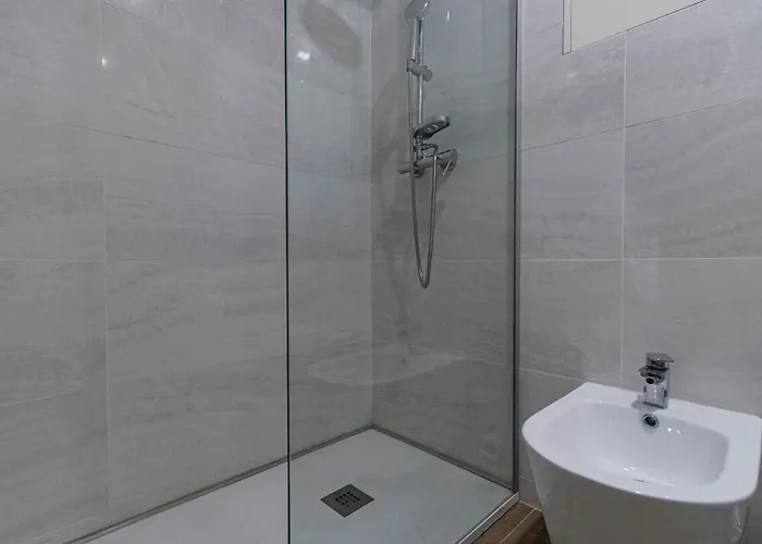 Downtown 1br W/ Balcony By Lovelystay Appartement