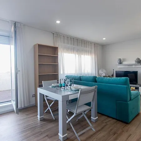 Downtown 1br W/ Balcony By Lovelystay Appartement Porto
